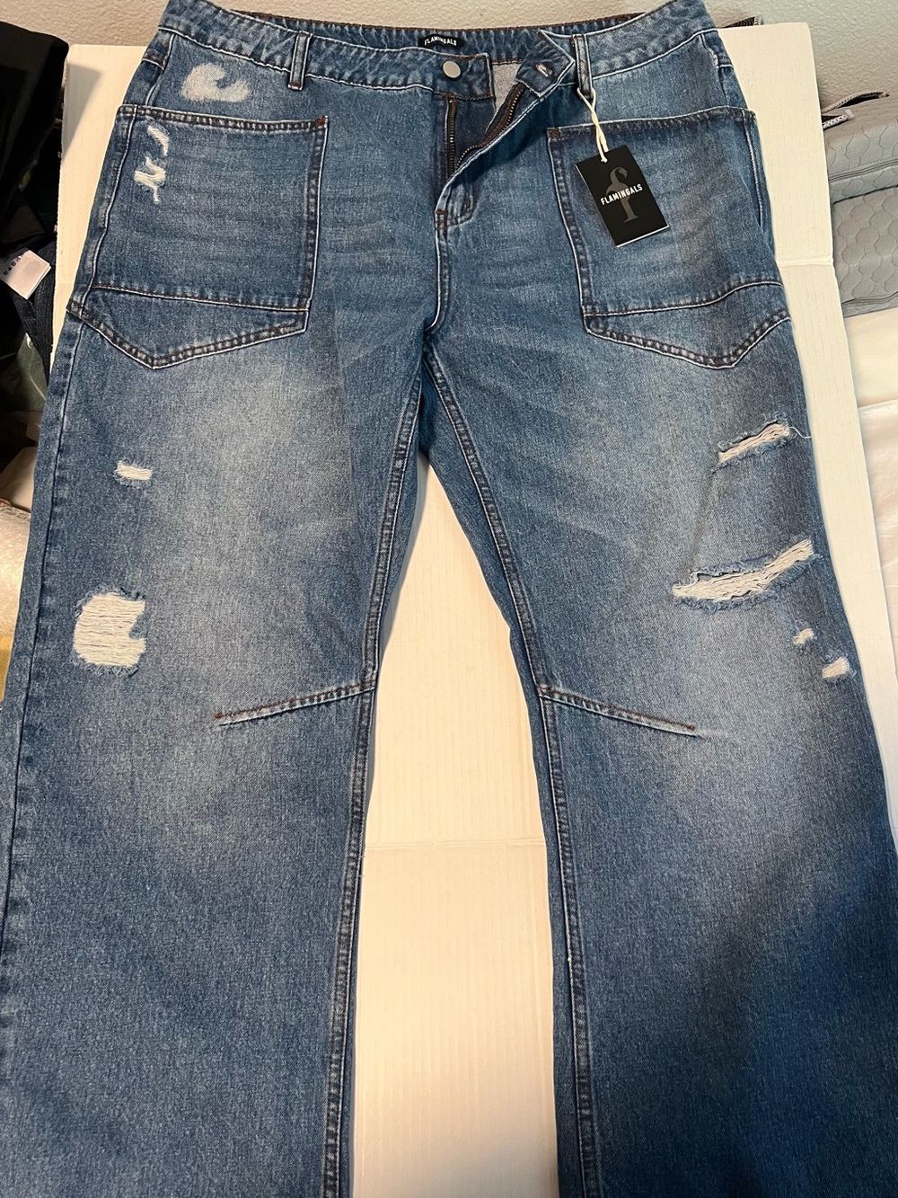 Famingals Wide Leg Distressed Jeans in Blue